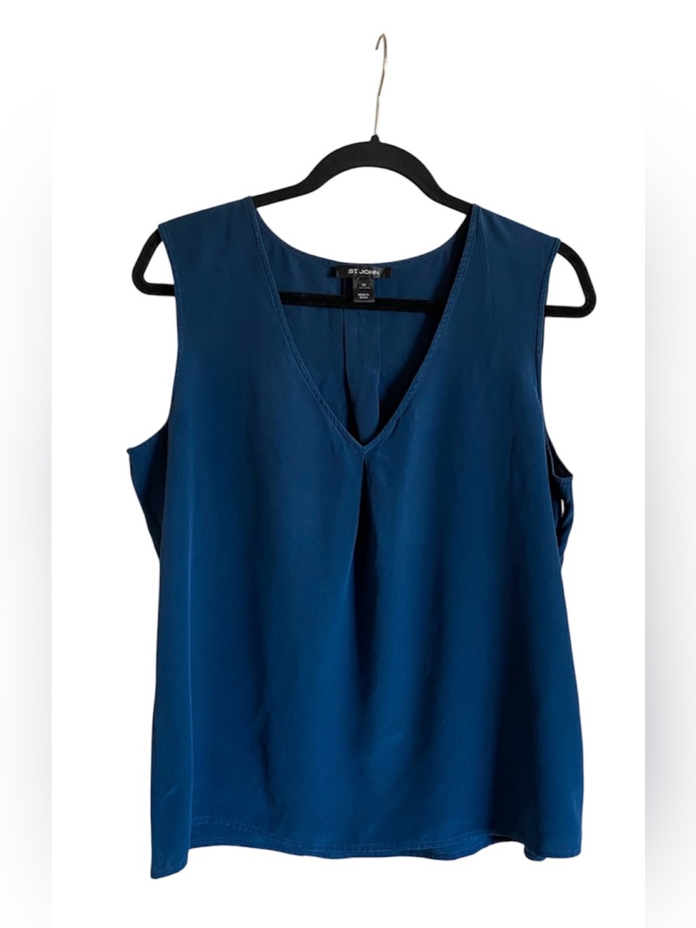 Women’s ST JOHN Prussian Blue Sleeveless V-Neck 100% Silk Blouse Top 14